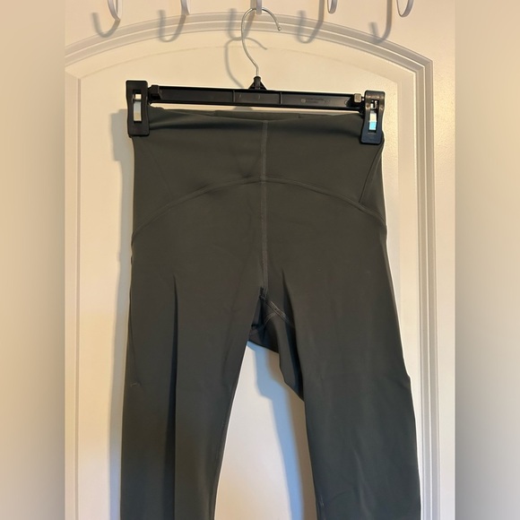 Lululemon Olive Green high waisted crop Leggings - Picture 3 of 5